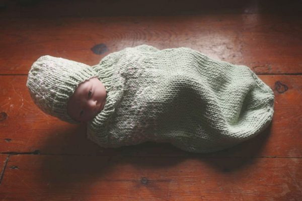 Fairisle Baby Cocoon and Beanie - Image 5