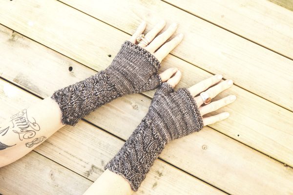 Sophisticate Mitts - Image 3