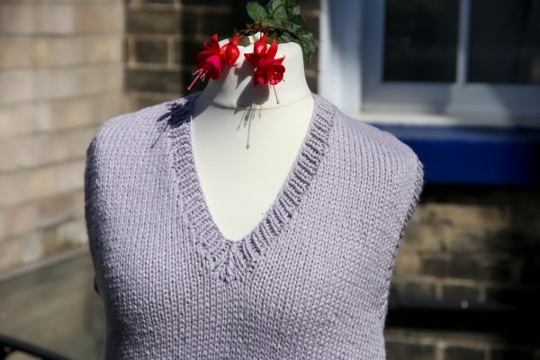 The Relaxed V Neck Tank - a knitting pattern - Image 5