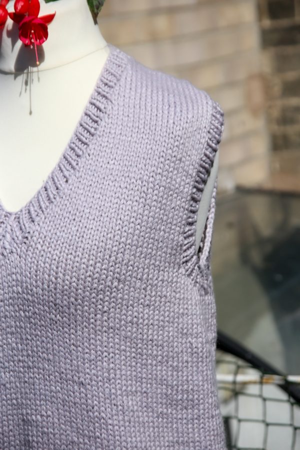 The Relaxed V Neck Tank - a knitting pattern - Image 3