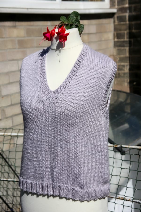 The Relaxed V Neck Tank - a knitting pattern - Image 4