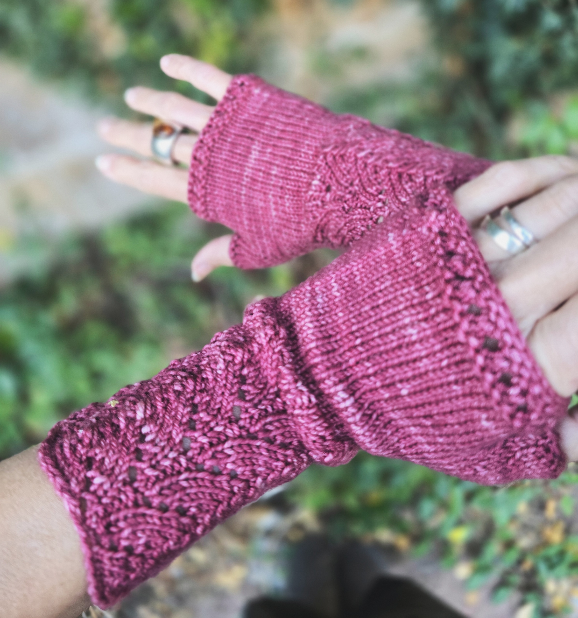 Sophisticate Mitts - Image 4