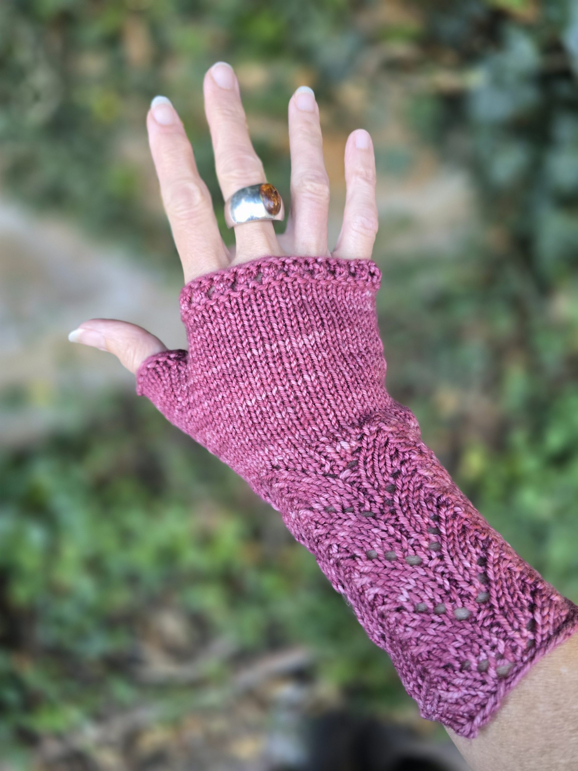 Sophisticate Mitts - Image 7